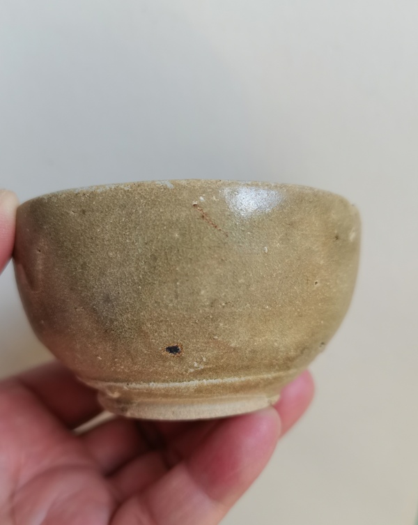 古玩陶瓷岳州窯青釉羅漢杯拍賣,當前價格0元