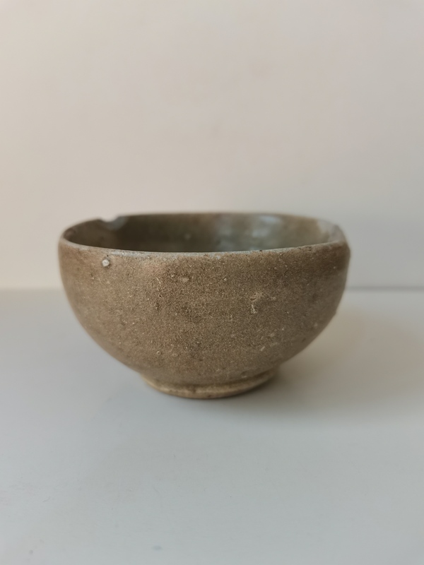 古玩陶瓷岳州窯青釉羅漢杯拍賣,當前價格0元