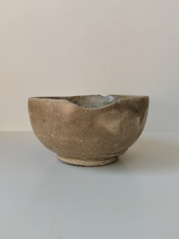 古玩陶瓷岳州窯青釉羅漢杯拍賣,當前價格0元