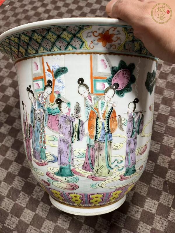 古玩陶瓷王子五彩人物花盆真品鑒賞圖