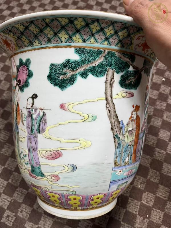 古玩陶瓷王子五彩人物花盆真品鑒賞圖