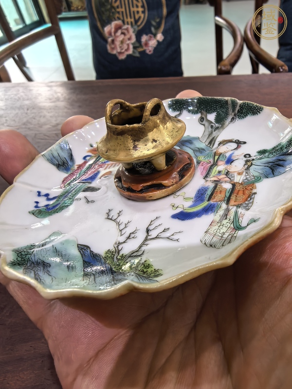 古玩陶瓷粉彩人物香插真品鑒賞圖