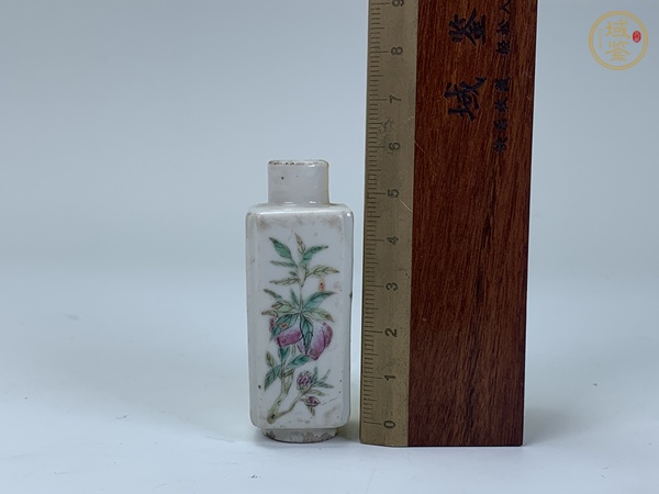 古玩陶瓷煙壺真品鑒賞圖