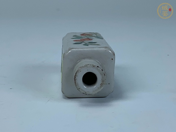 古玩陶瓷煙壺真品鑒賞圖