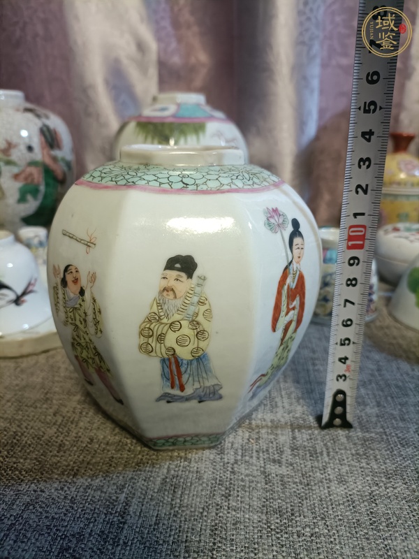 古玩陶瓷粉彩八仙人物八方罐真品鑒賞圖