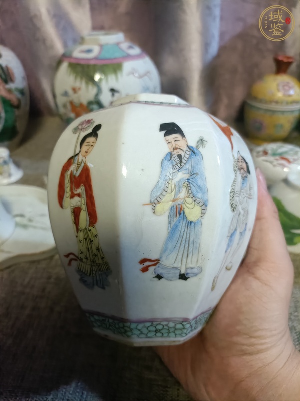 古玩陶瓷粉彩八仙人物八方罐真品鑒賞圖