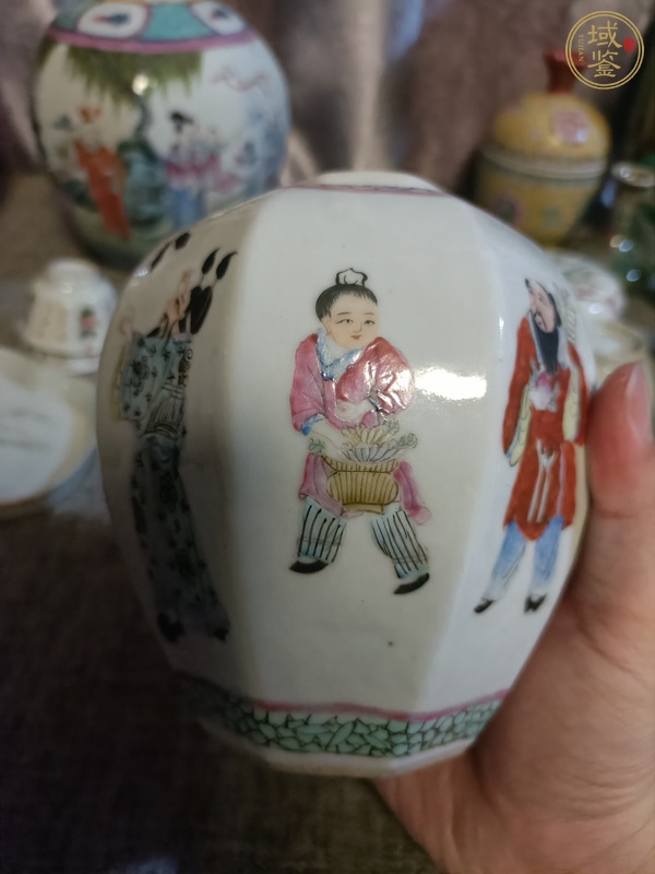 古玩陶瓷粉彩八仙人物八方罐真品鑒賞圖