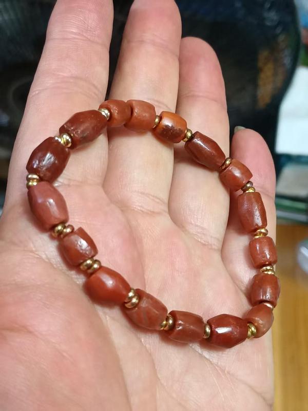 古玩玉器春秋戰(zhàn)國天然紅瑪瑙珠串拍賣，當(dāng)前價格1500元