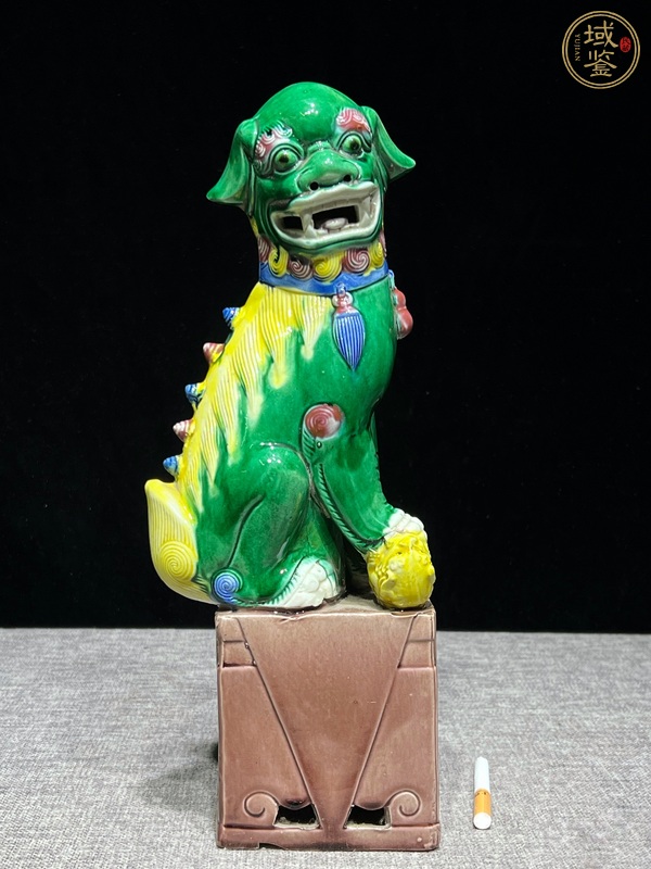古玩素三彩獅子瓷塑 真品鑒賞圖