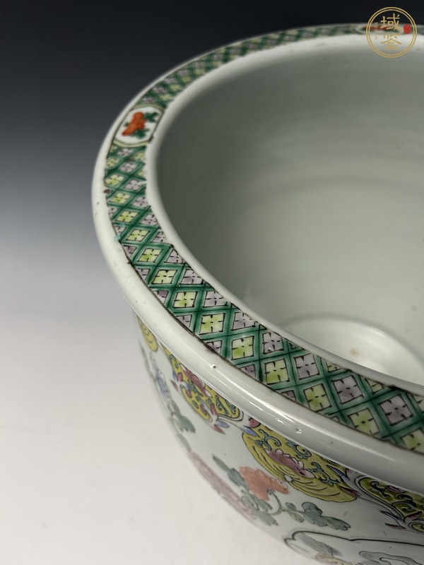 古玩陶瓷清晚·粉彩人物卷缸真品鑒賞圖