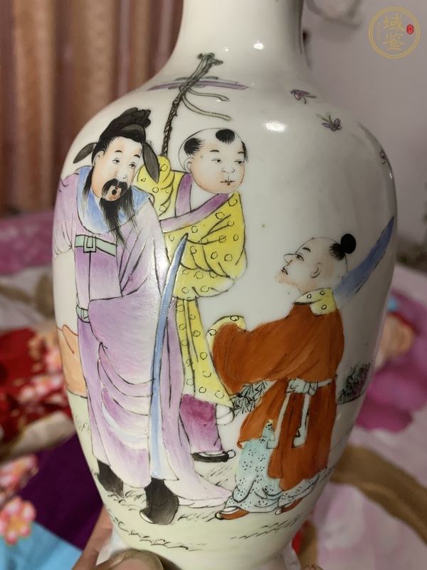 古玩陶瓷粉彩人物故事紋撇口瓶真品鑒賞圖