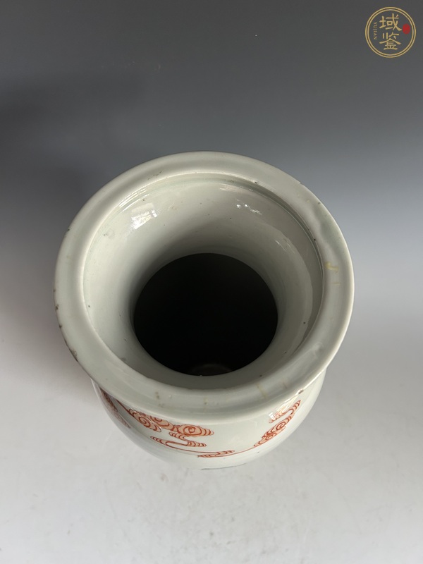 古玩陶瓷清晚·粉彩人物盤口瓶真品鑒賞圖