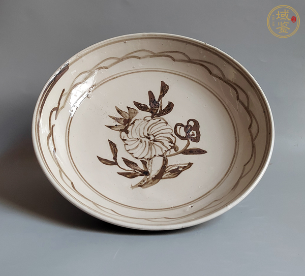 古玩陶瓷磁州窯花卉紋盤真品鑒賞圖