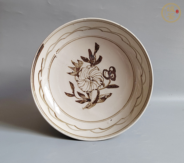 古玩磁州窯花卉紋盤真品鑒賞圖