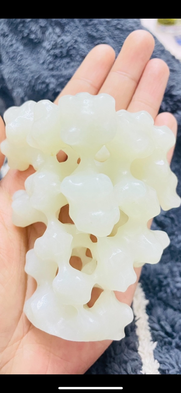 古玩轉(zhuǎn)賣玉假山拍賣，當前價格450元
