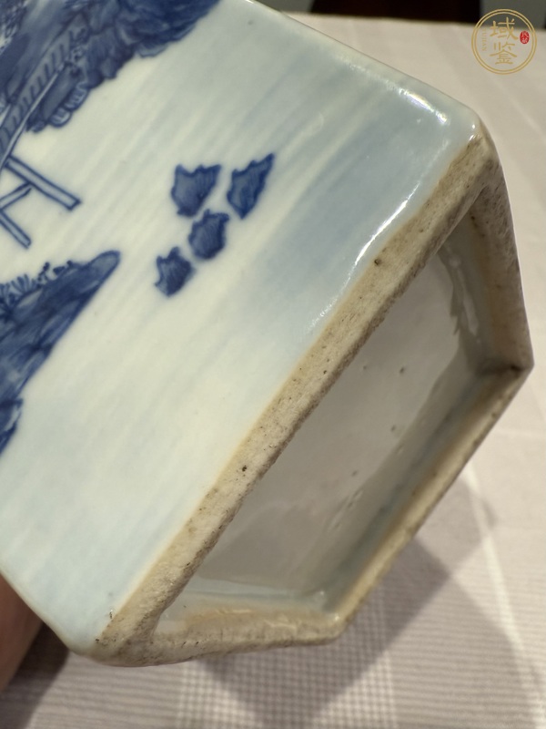 古玩陶瓷青花瓶真品鑒賞圖