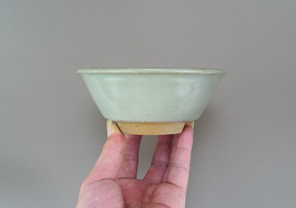 古玩陶瓷明代.龍泉窯青瓷唇口碗拍賣,當(dāng)前價格1元