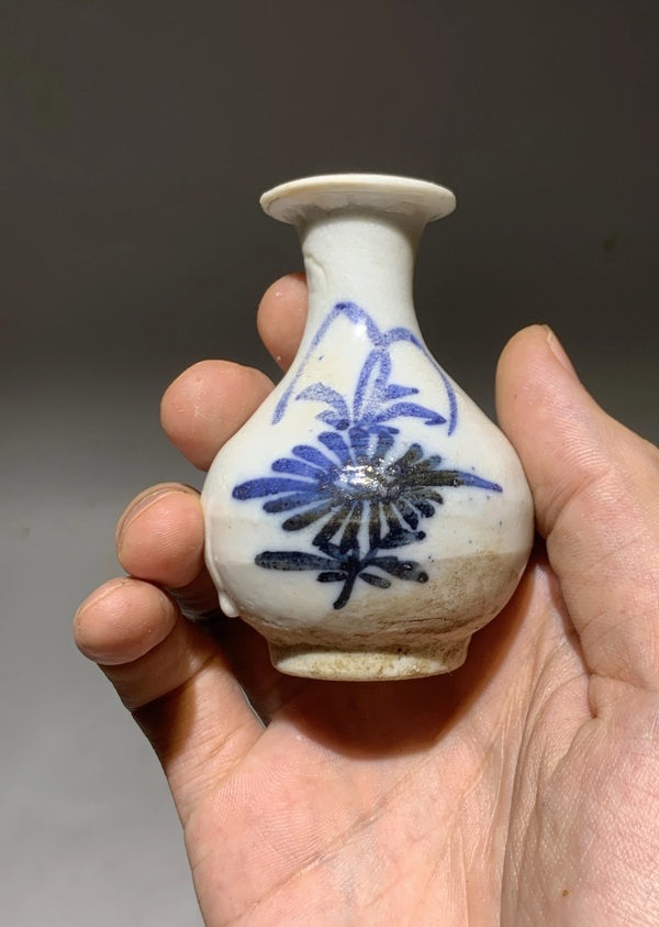古玩轉(zhuǎn)賣青花玉壺春瓶拍賣，當(dāng)前價格0元