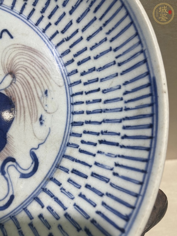 古玩陶瓷青花釉里紅飄帶繡球獅子紋盤真品鑒賞圖
