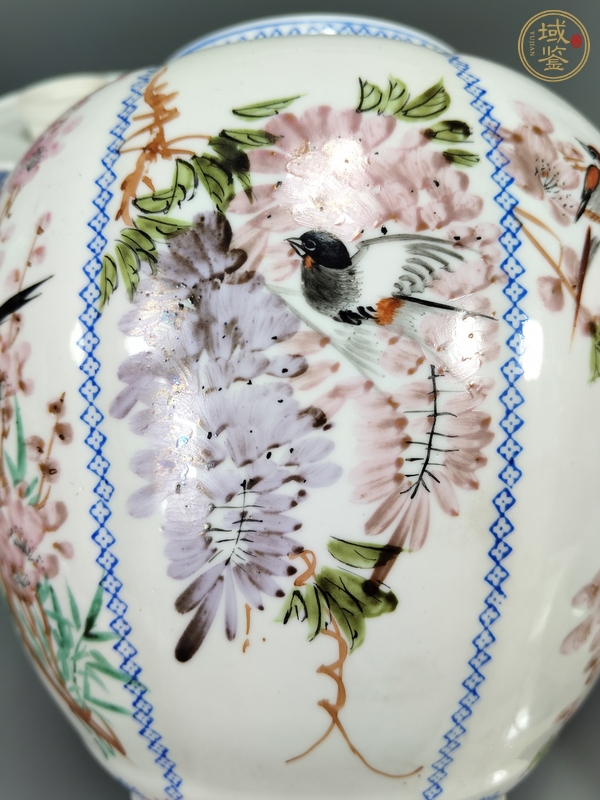 古玩陶瓷粉彩花鳥紋燈瓶真品鑒賞圖