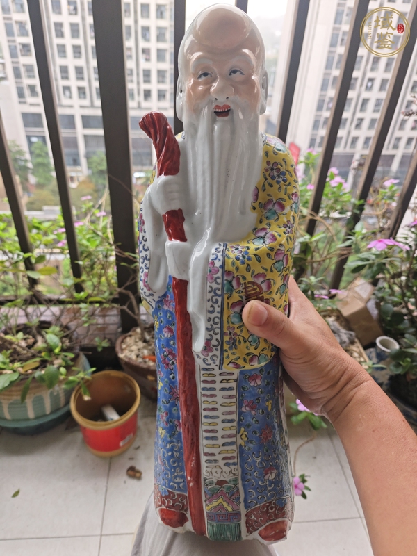 古玩陶瓷民國粉彩壽星造像真品鑒賞圖