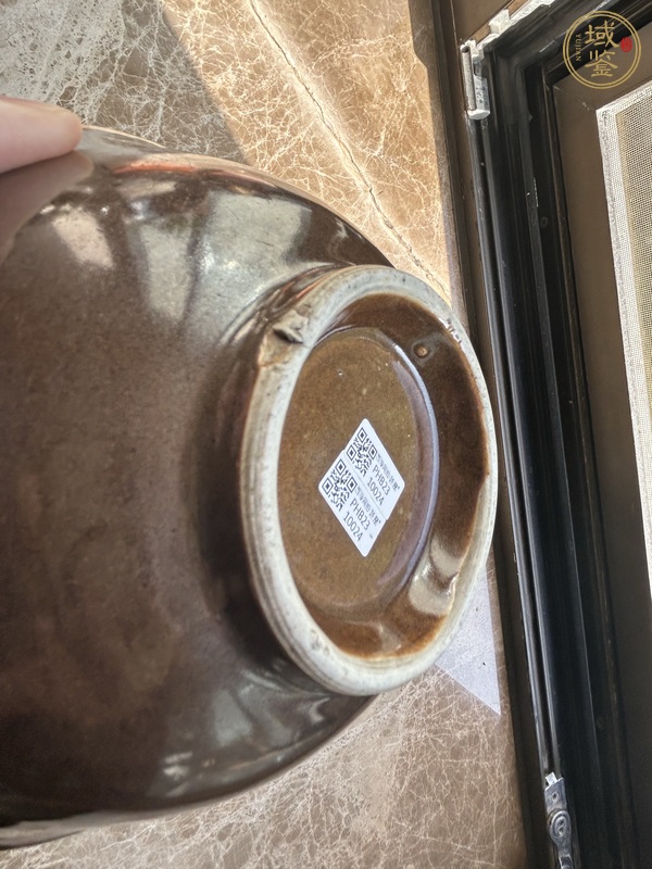 古玩陶瓷紫金釉碗真品鑒賞圖