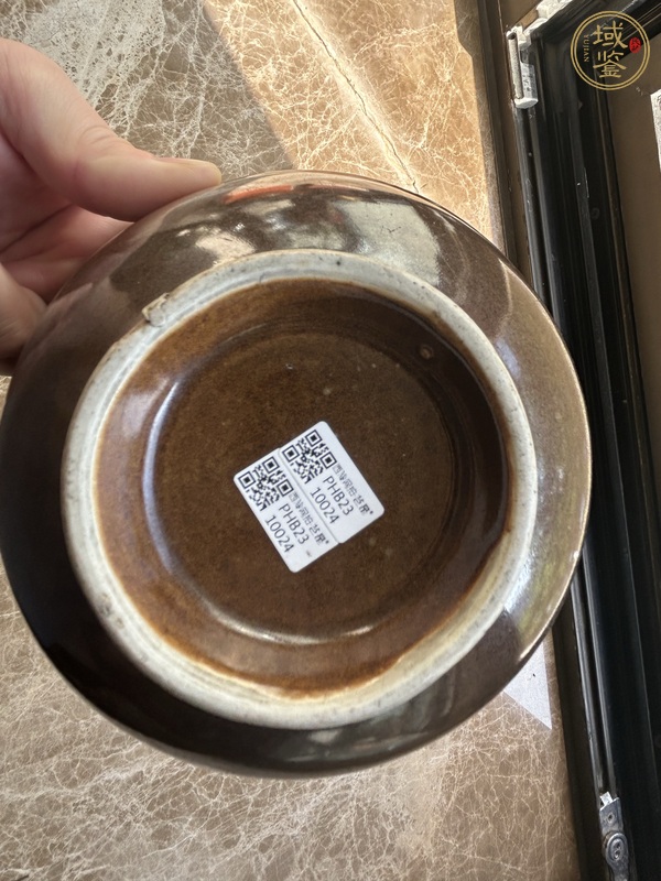 古玩陶瓷紫金釉碗真品鑒賞圖