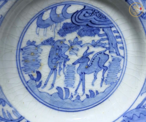 古玩陶瓷明萬歷青花鹿紋盤真品鑒賞圖