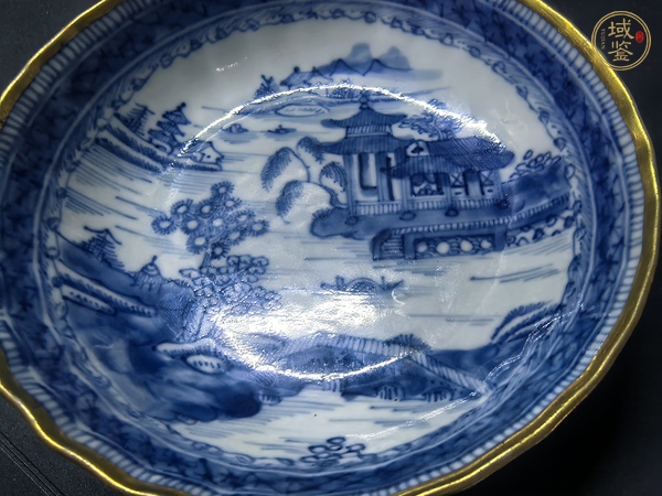 古玩陶瓷乾隆細路青花小盤真品鑒賞圖