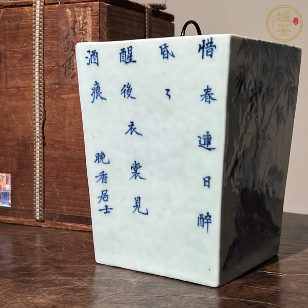 古玩陶瓷青花四方筆筒真品鑒賞圖