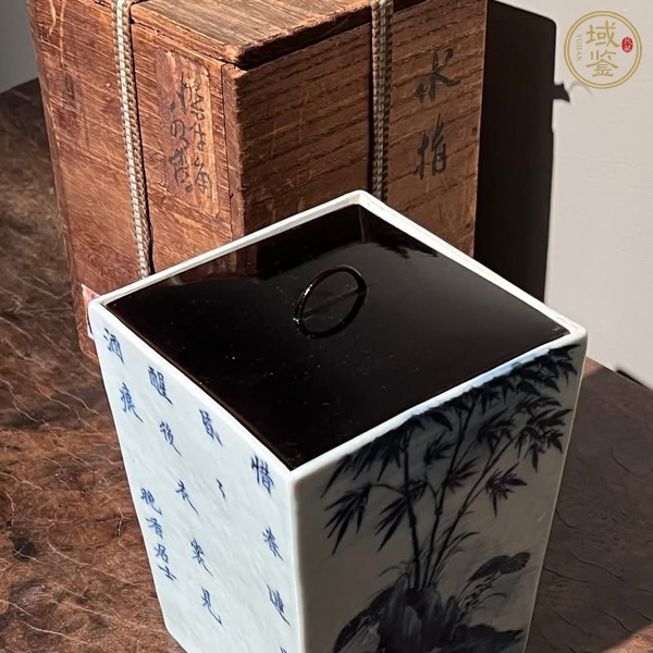 古玩陶瓷青花四方筆筒真品鑒賞圖