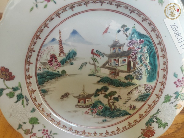 古玩陶瓷樓臺(tái)亭閣山水紋粉彩盤真品鑒賞圖