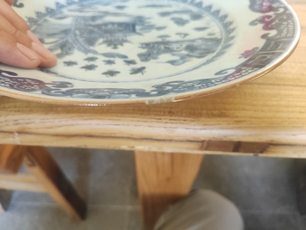 古玩陶瓷樓臺亭閣山水紋青花盤拍賣,當前價格3000元