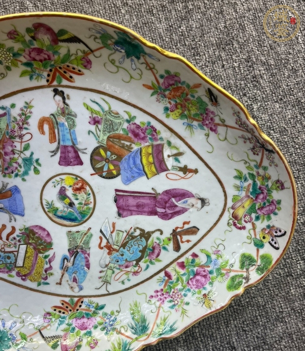 古玩陶瓷清中晚期 廣彩人物紋海棠貢盤真品鑒賞圖