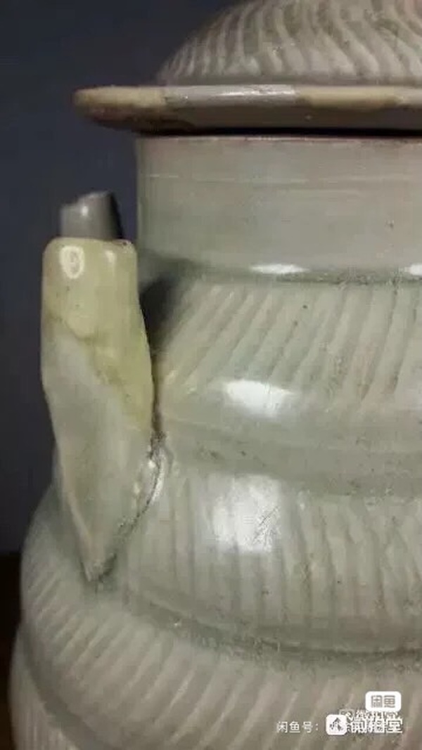 古玩陶瓷龍泉青瓷刻花五管瓶拍賣，當前價格58000元