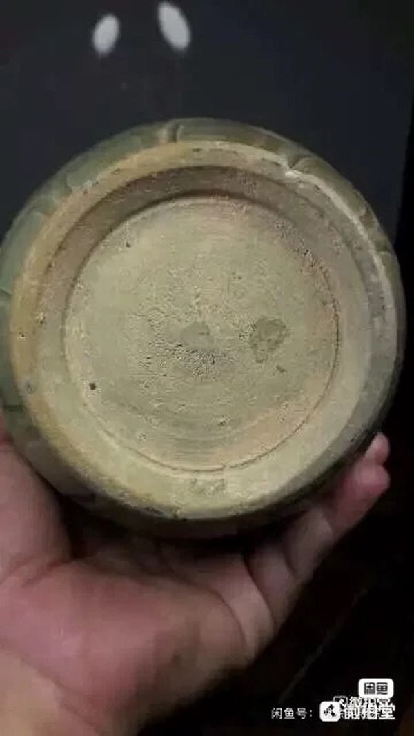 古玩陶瓷龍泉青瓷刻花五管瓶拍賣，當前價格58000元