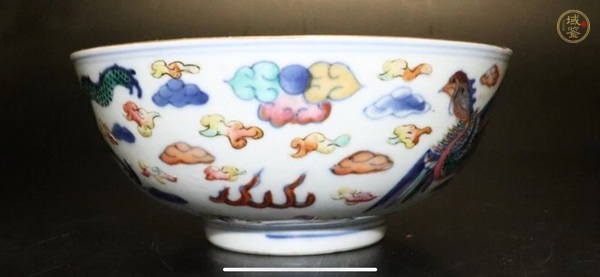 古玩陶瓷清光緒青花粉彩龍鳳呈祥紋碗真品鑒賞圖