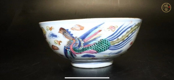 古玩陶瓷清光緒青花粉彩龍鳳呈祥紋碗真品鑒賞圖