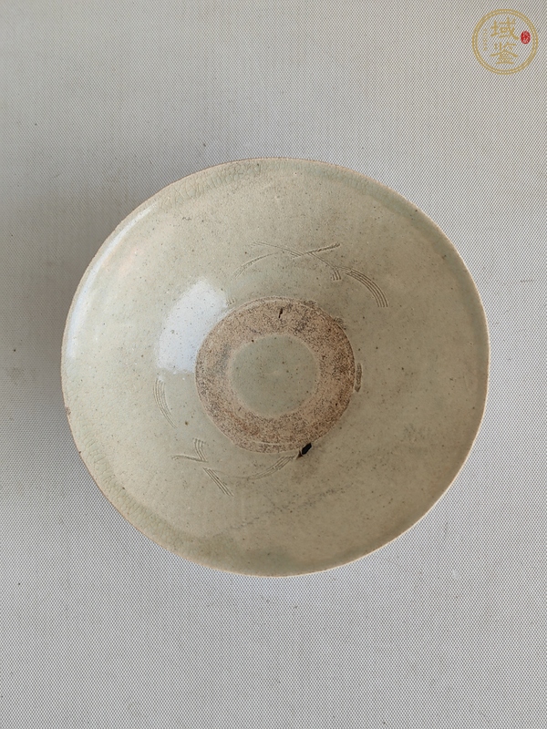古玩陶瓷青白釉刻花斗笠碗真品鑒賞圖