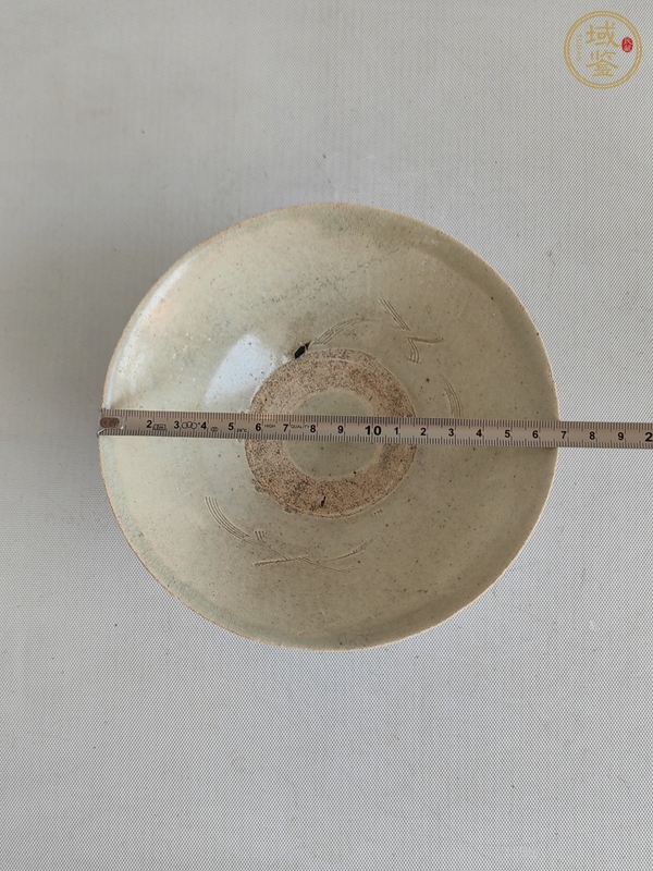 古玩陶瓷青白釉刻花斗笠碗真品鑒賞圖