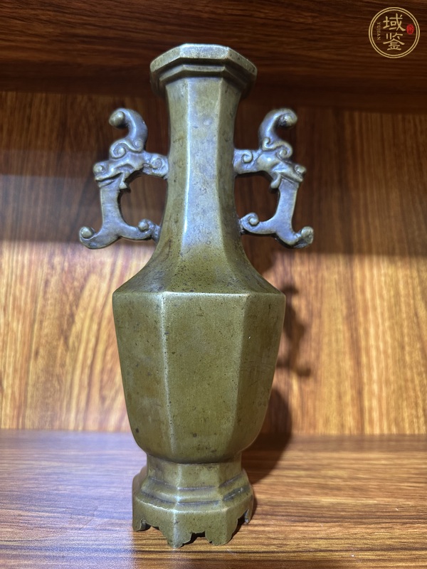 古玩清代雙龍耳八棱瓶真品鑒賞圖