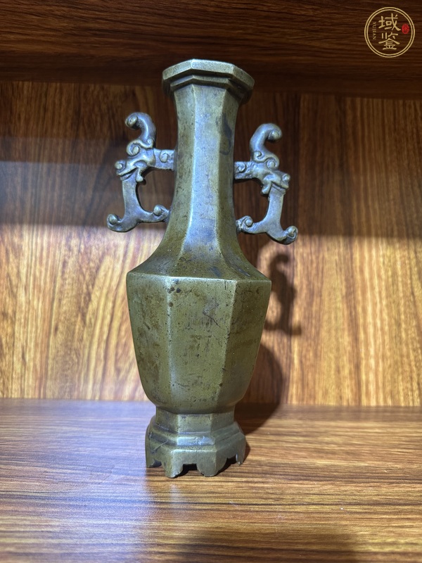古玩銅器清代雙龍耳八棱瓶真品鑒賞圖