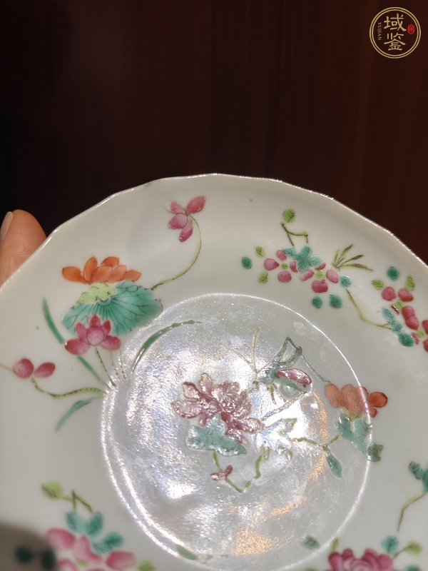古玩陶瓷粉彩飛黃騰達花口蝶真品鑒賞圖