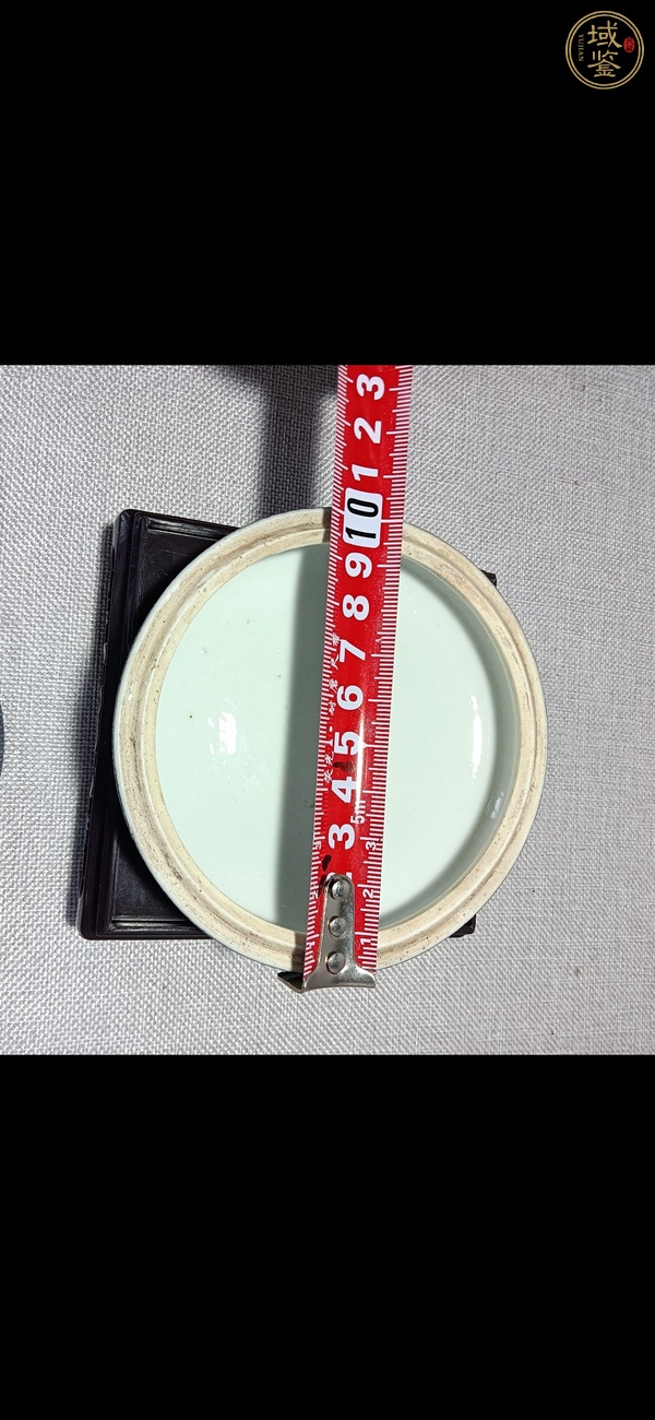 古玩陶瓷灑藍釉蓋盒真品鑒賞圖