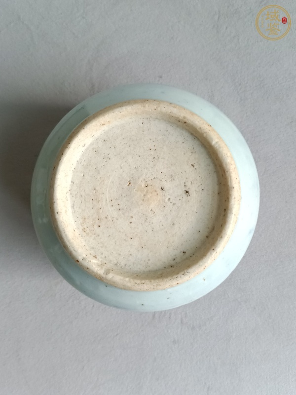 古玩陶瓷青花纏枝花紋香爐真品鑒賞圖