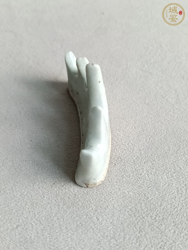 古玩陶瓷白釉山子筆架真品鑒賞圖