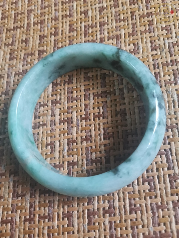 古玩玉器天然翡翠手鐲真品鑒賞圖