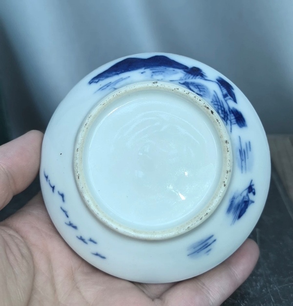 古玩陶瓷清中期青花山水紋印盒拍賣，當(dāng)前價(jià)格1680元