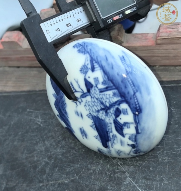 古玩陶瓷青花山水紋印盒真品鑒賞圖