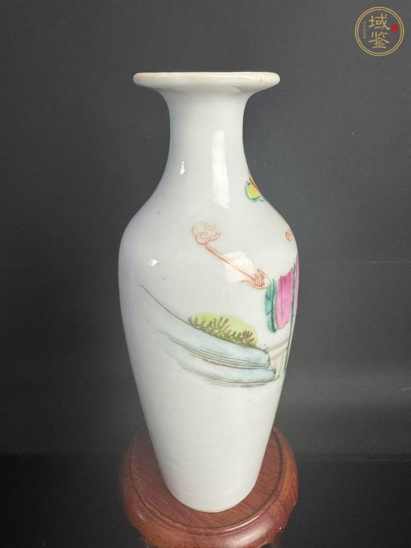 古玩陶瓷粉彩人物瓶真品鑒賞圖